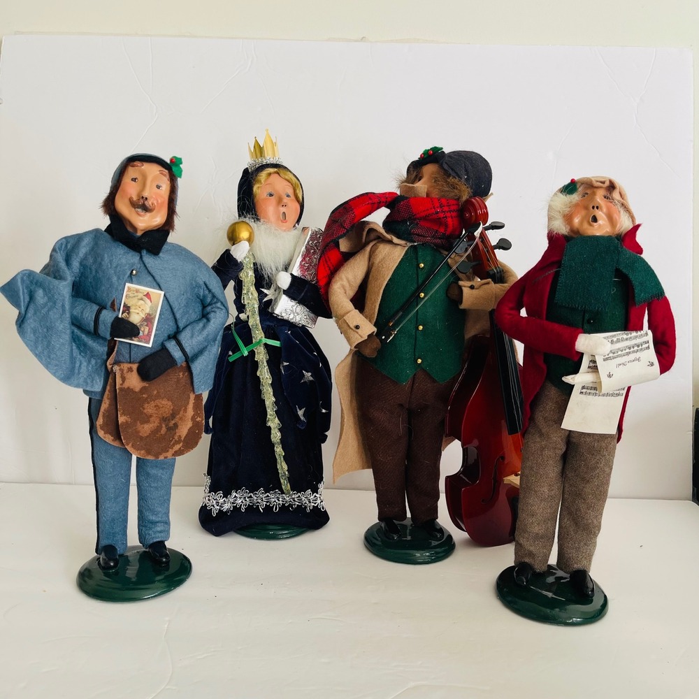 Byers Choice The Carolers Lot 4 Christmas Figurines Retired Handmade USA 13"